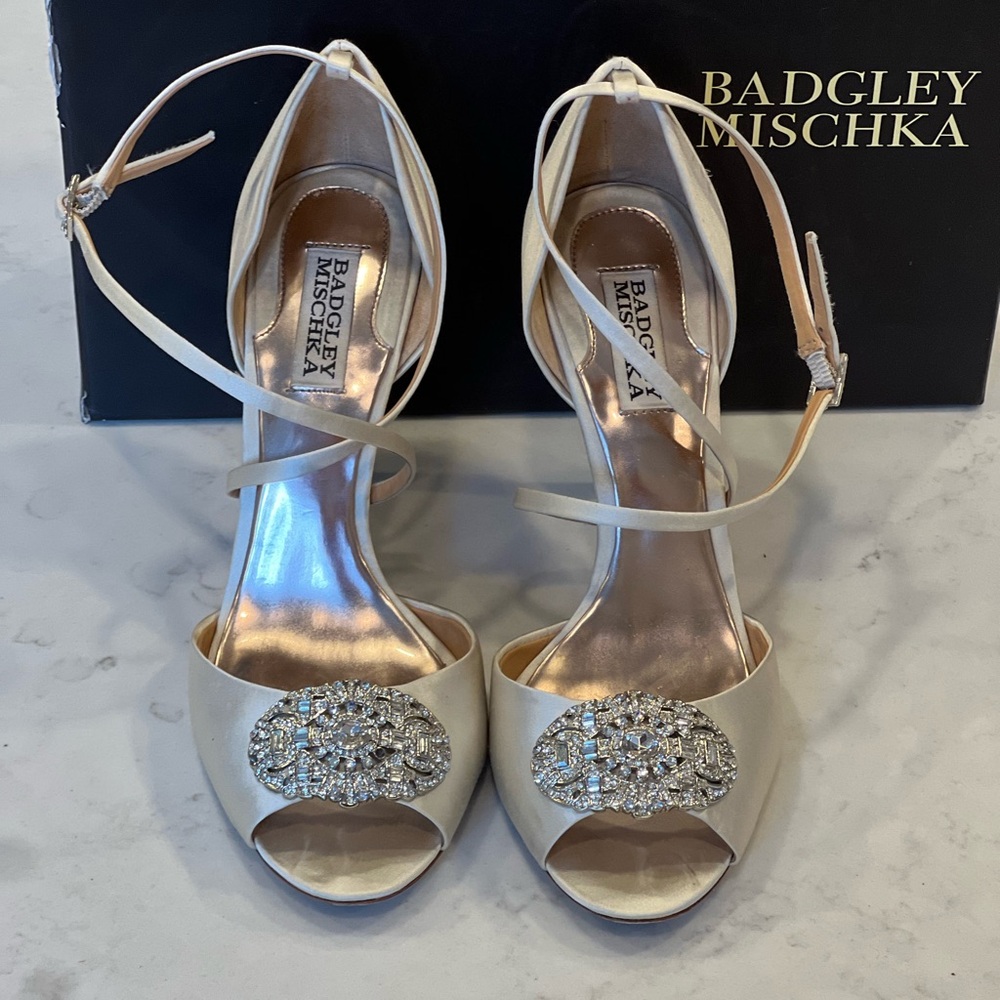 BADGLEY MISCHKA Ivory Heels